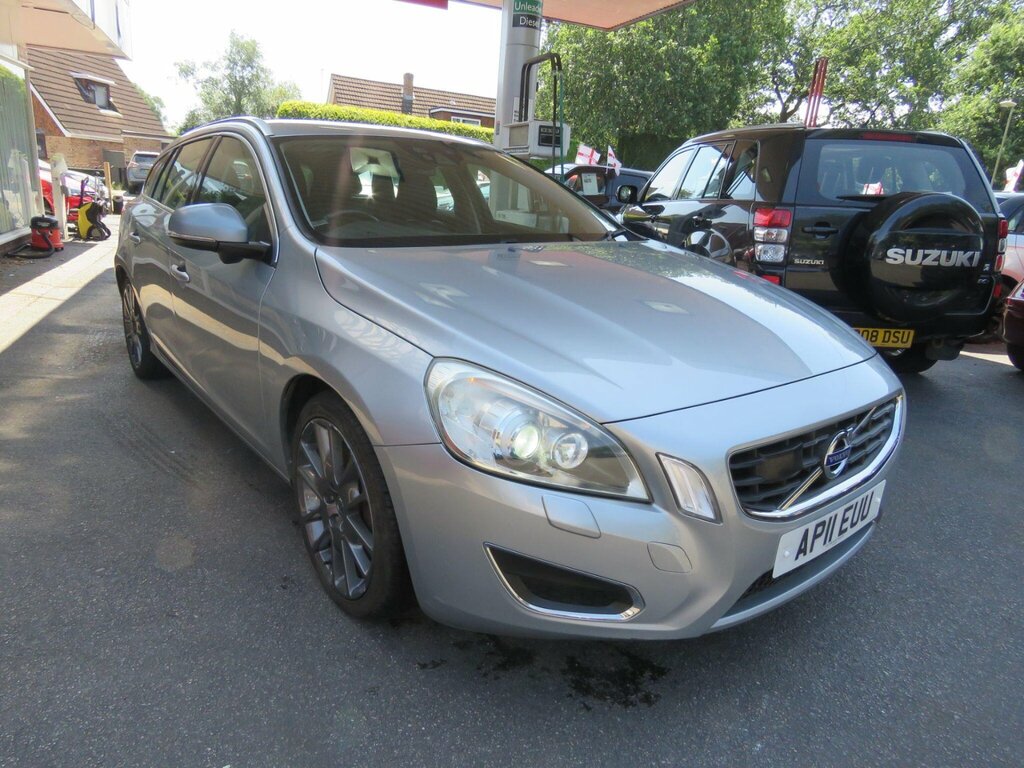 Volvo V60 2.4 D5 Se Lux Geartronic Euro 5 AP11EUU Silver #3