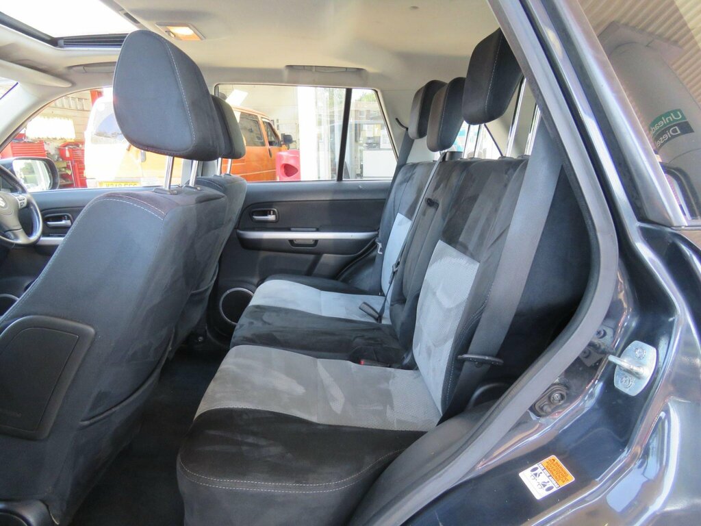 Suzuki Grand Vitara Vvt Plus Silver #7