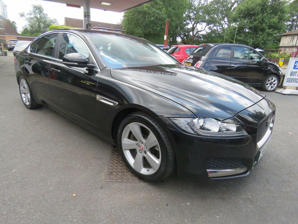 Jaguar XF 2.0D Portfolio Euro 6 Ss Black #2