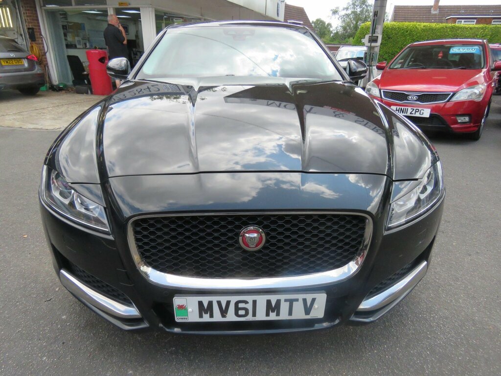 Jaguar XF 2.0D Portfolio Euro 6 Ss Black #3