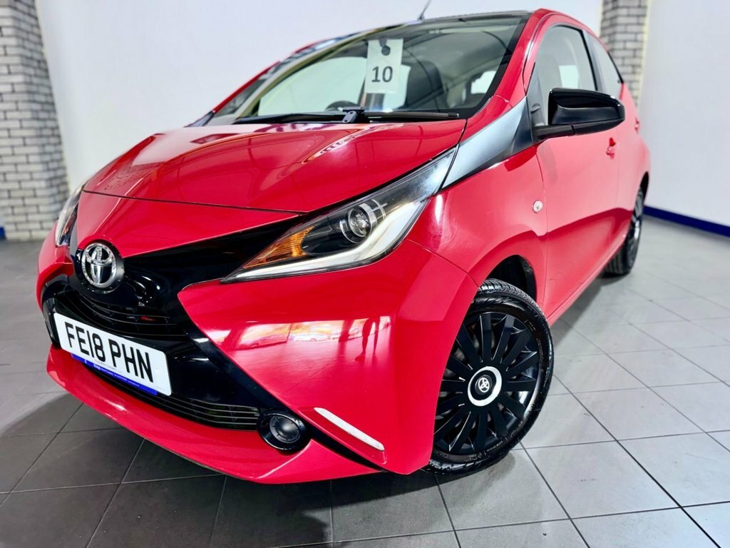 Toyota Aygo 1L X-play FE18PHN Red #3