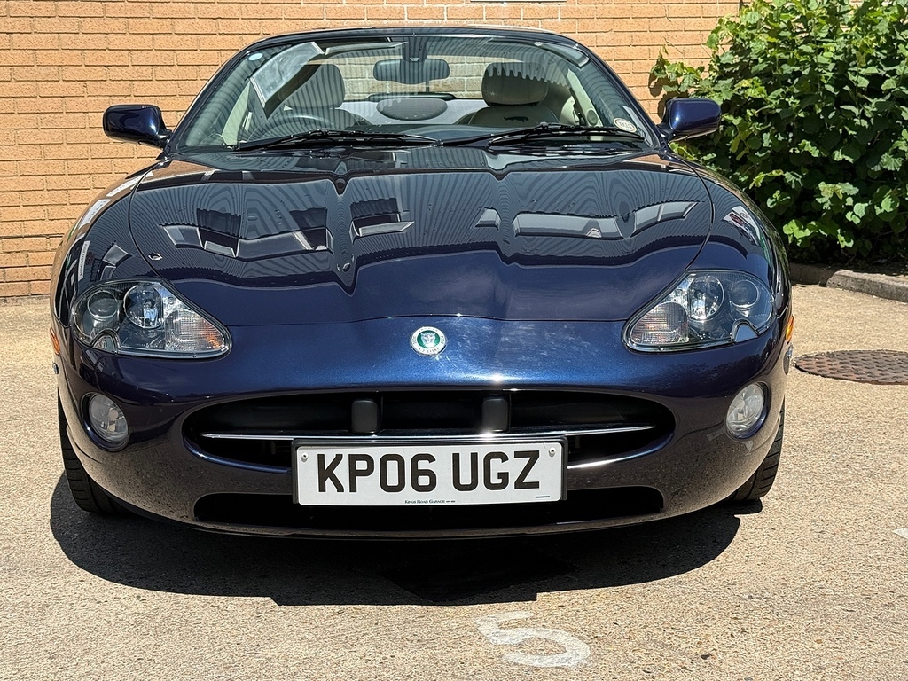 Jaguar XK8 4.2 2dr Auto Green #18