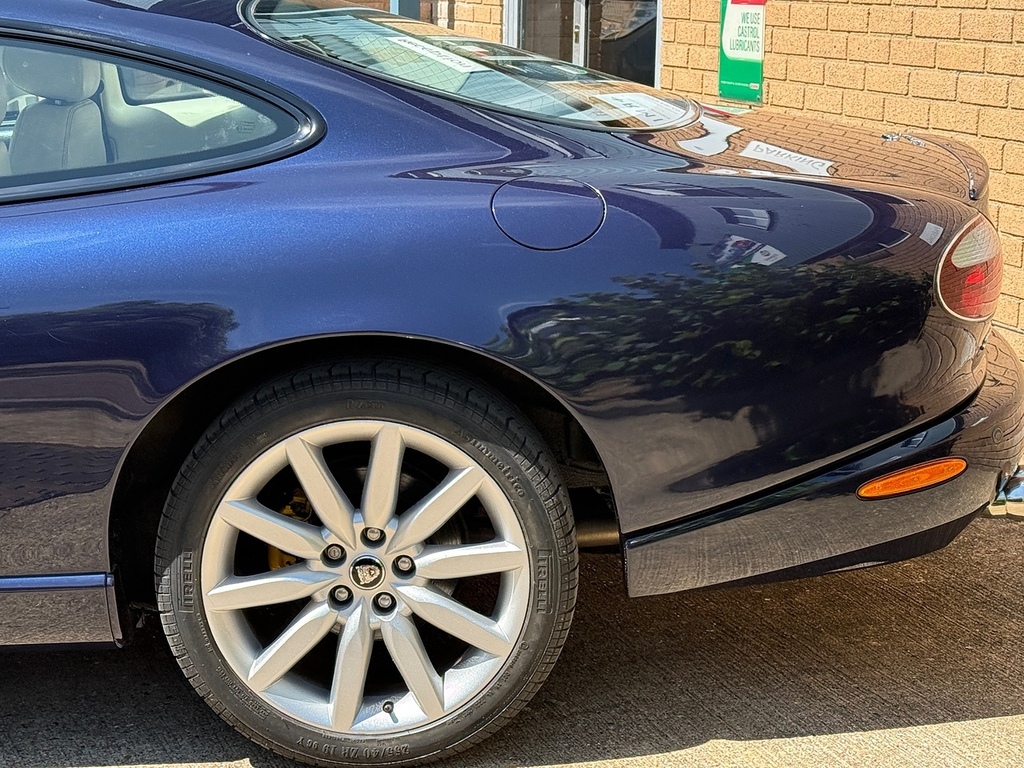 Jaguar XK8 4.2 2dr Auto Green #8