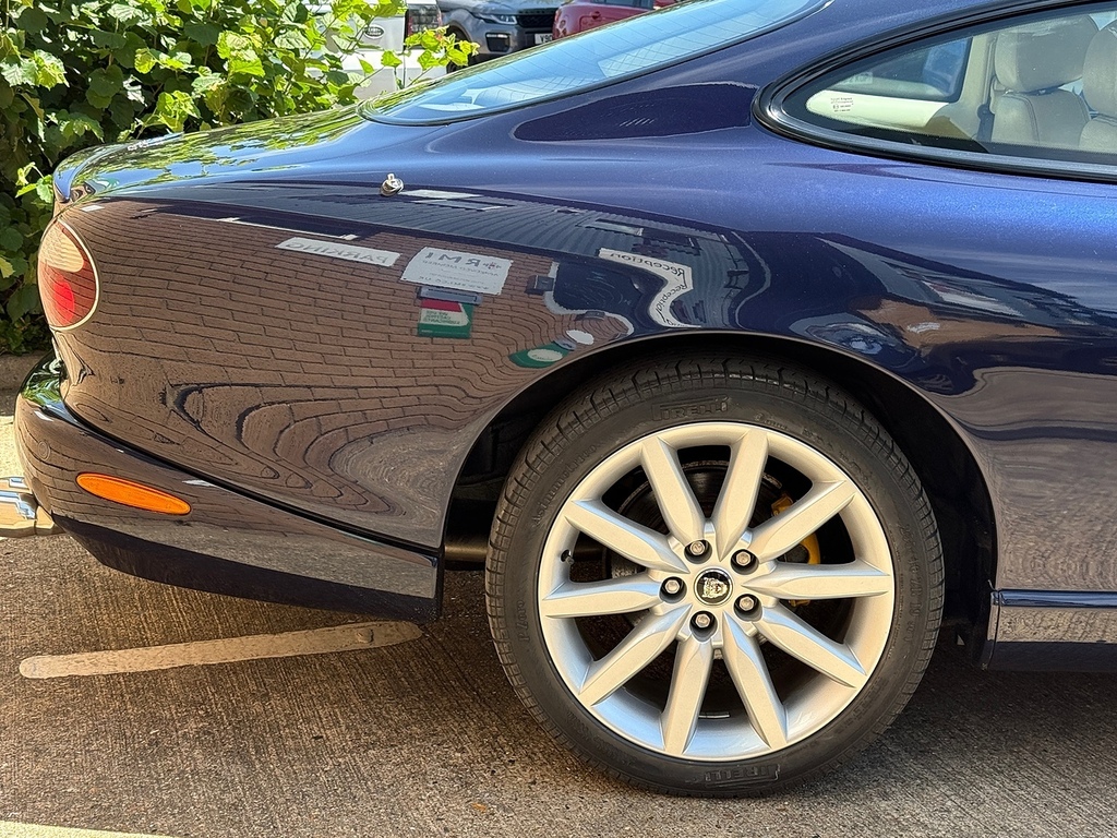 Jaguar XK8 4.2 2dr Auto Green #16