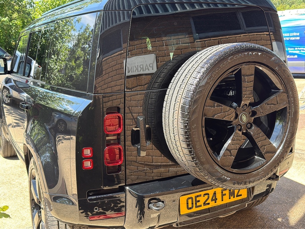 Land Rover Defender 110 D300 Mhev X-dynamic Hse U5409 Ulez Black #4