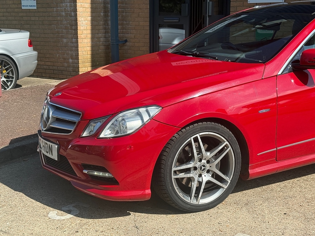 Mercedes-Benz E Class E350 Cdi V6 Blueefficiency Sport Edition 125 U540 Red #2