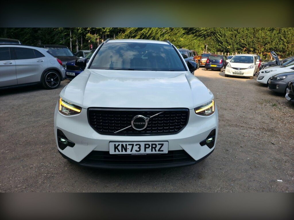 Volvo XC40 1.5H T4 Recharge 10.7Kwh Plus Euro 6 Ss KN73PRZ White #3