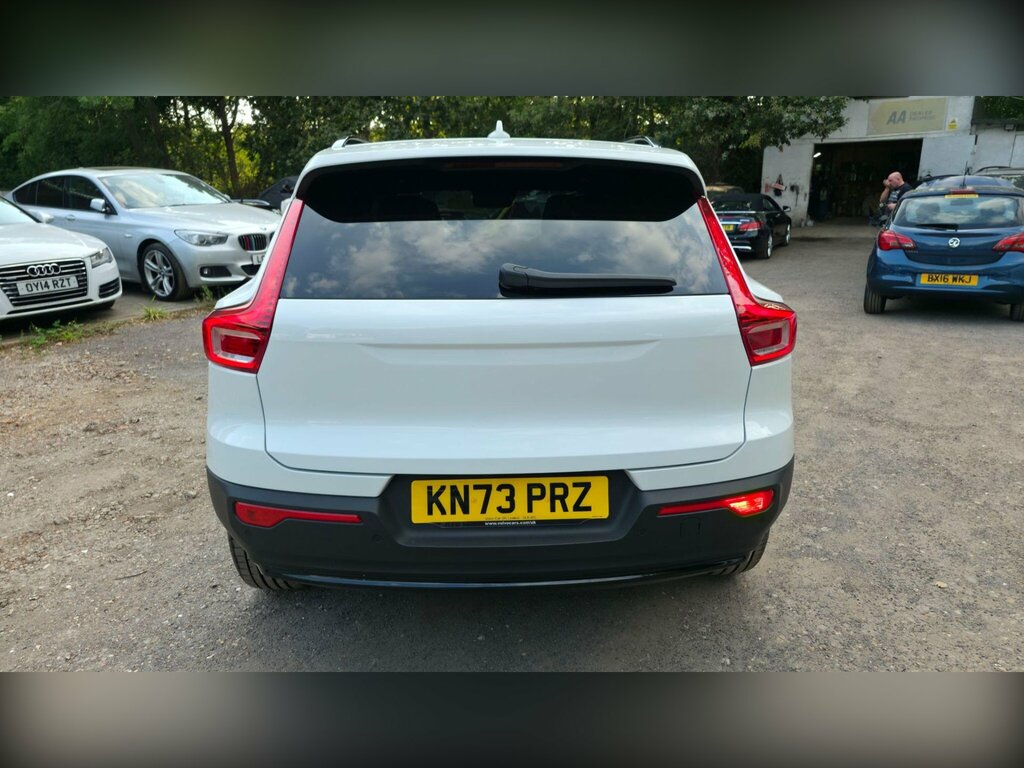 Volvo XC40 1.5H T4 Recharge 10.7Kwh Plus Euro 6 Ss KN73PRZ White #4