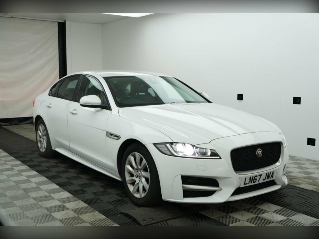 Jaguar XF 2.0D R-sport Euro 6 Ss White #2