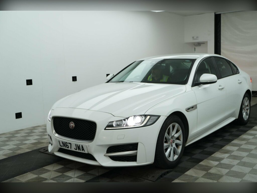 Jaguar XF 2.0D R-sport Euro 6 Ss White