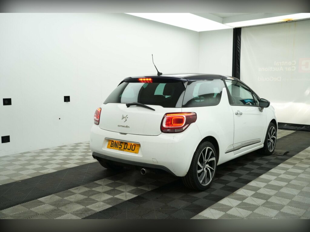 Citroen DS3 1.2 Puretech Dstyle Plus Euro 6 Ss White #3