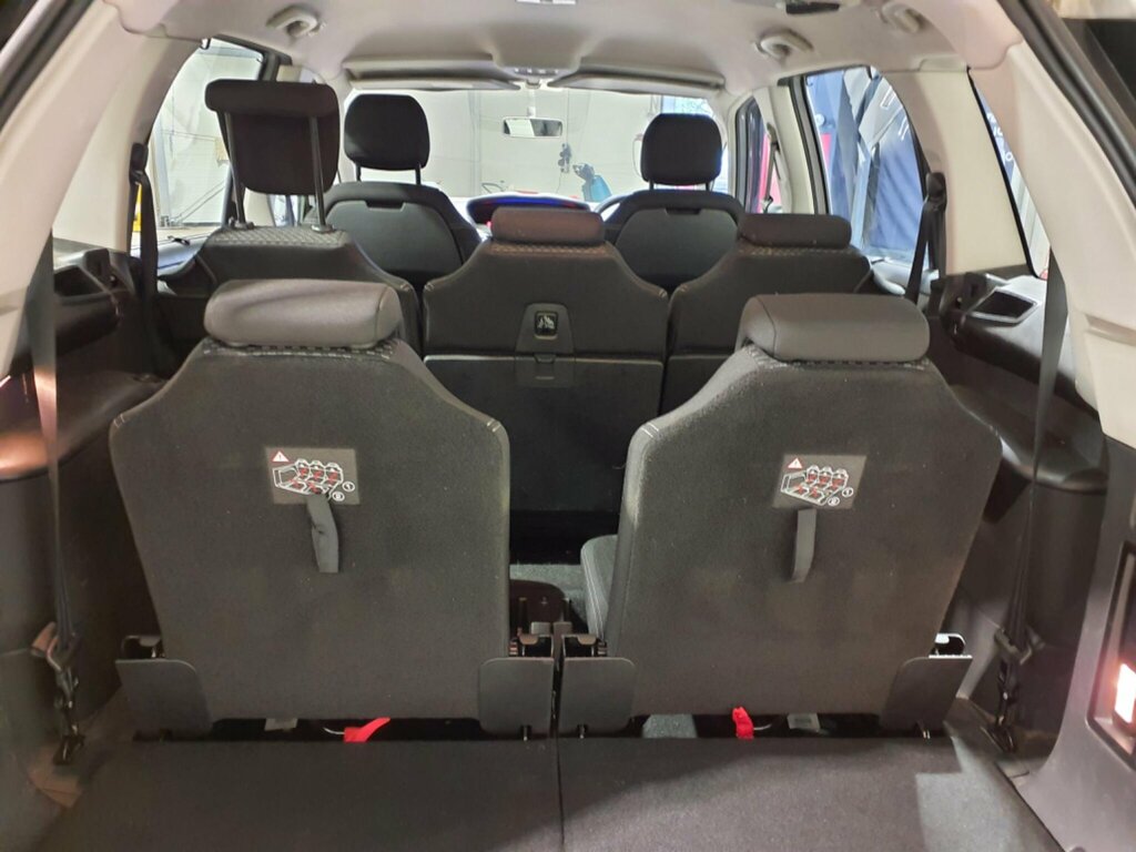 Citroen Grand C4 Picasso Hdi Exclusive Silver #8