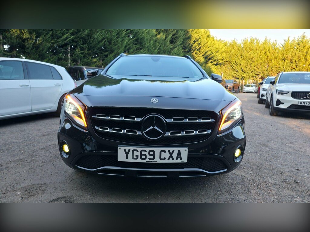 Mercedes-Benz GLA Class 1.6 Gla180 Urban Edition Euro 6 Ss YG69CXA Black #4