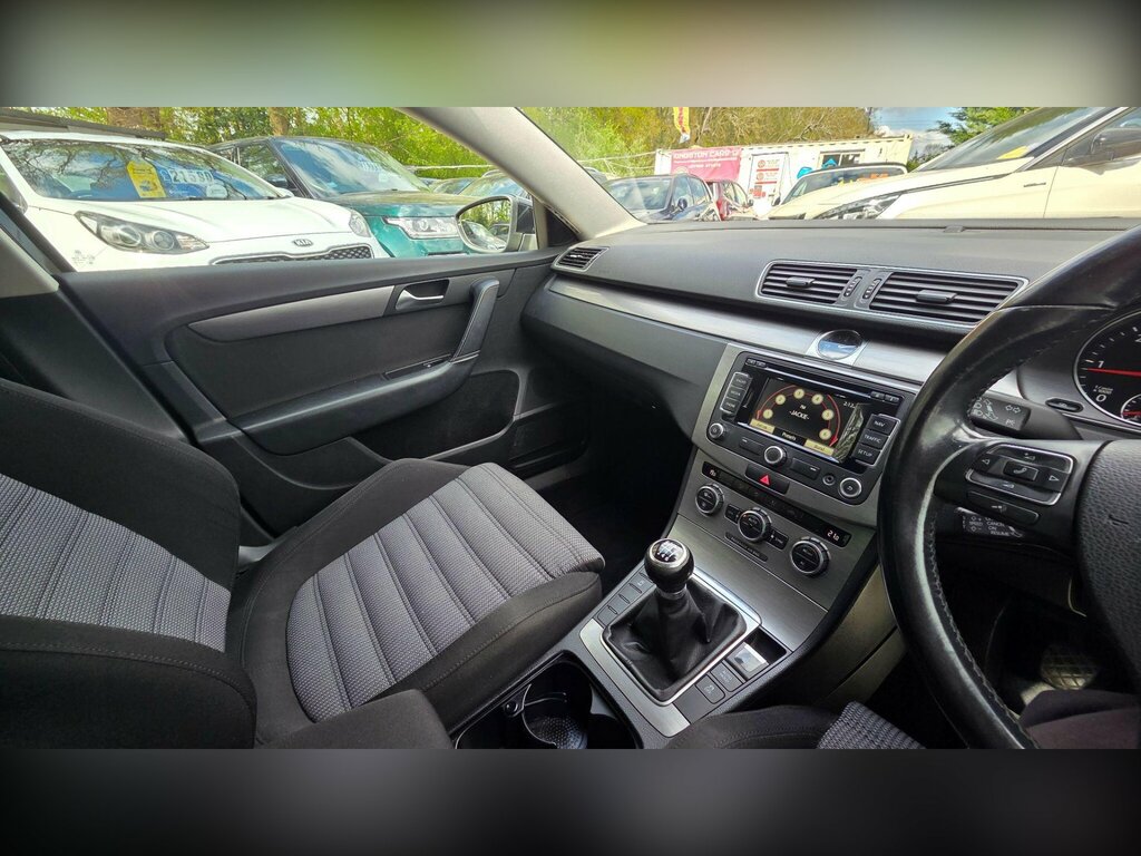 Volkswagen Passat 2.0 Tdi Bluemotion Tech Sport Euro 5 Ss VK12EWX Black #4