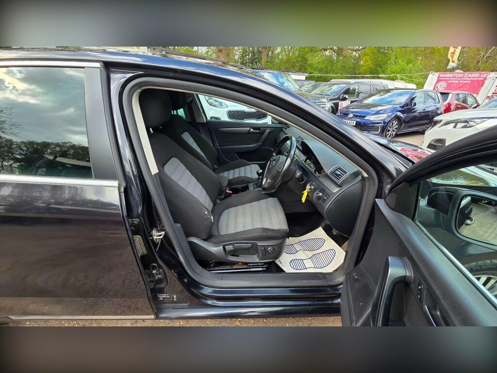 Volkswagen Passat 2.0 Tdi Bluemotion Tech Sport Euro 5 Ss VK12EWX Black #3