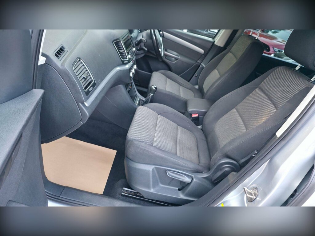 Volkswagen Sharan Mpv Silver #34