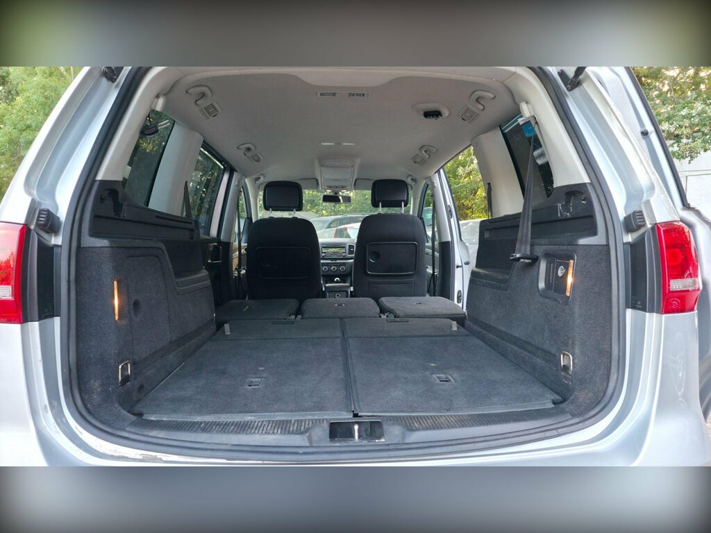 Volkswagen Sharan Mpv Silver #7