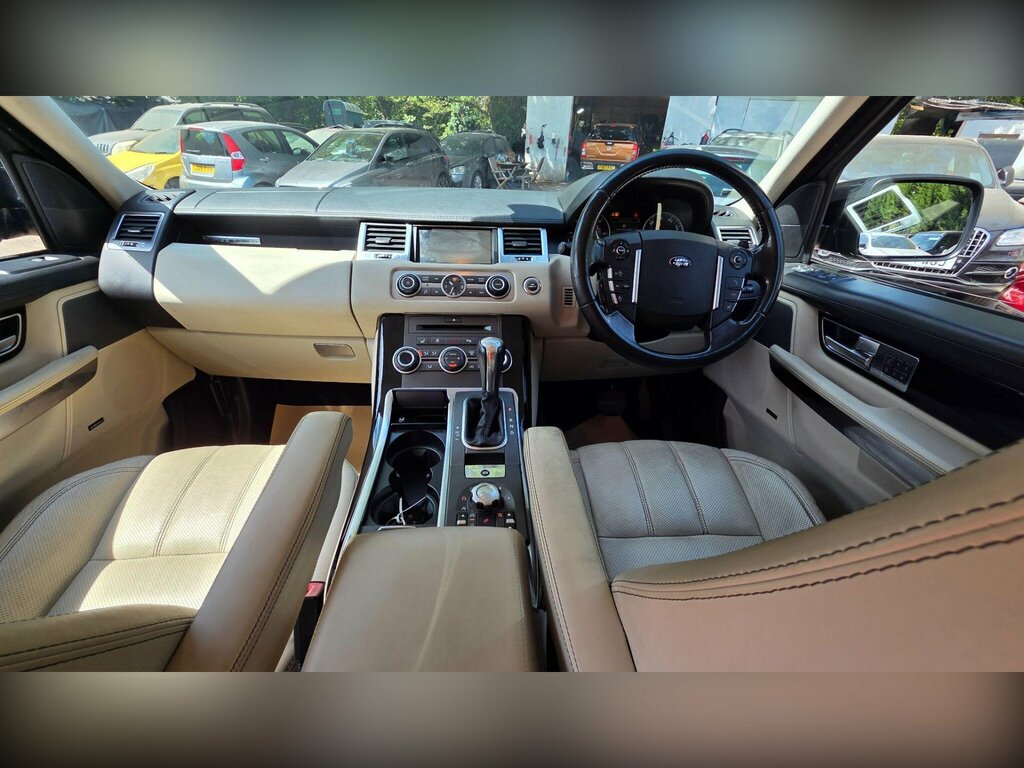 Land Rover Range Rover Sport 3.0 Tdv6 Hse Commandshift Black #7