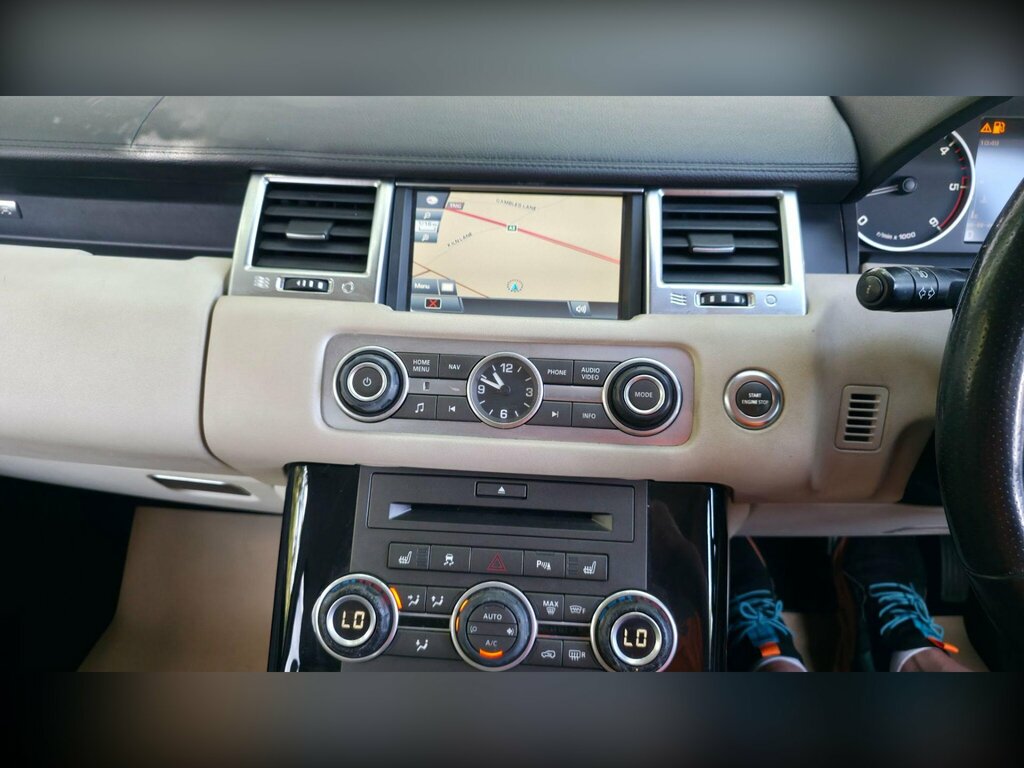 Land Rover Range Rover Sport 3.0 Tdv6 Hse Commandshift Black #11