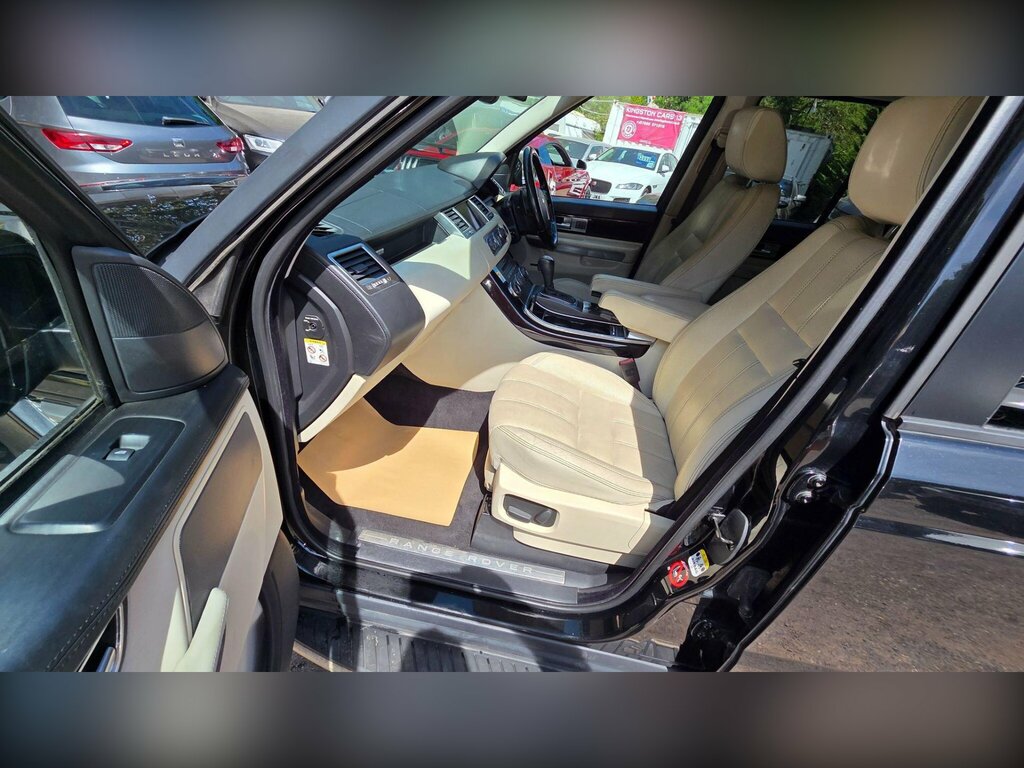 Land Rover Range Rover Sport 3.0 Tdv6 Hse Commandshift Black #52