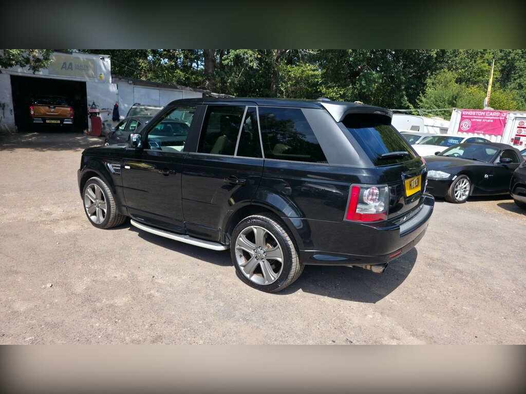 Land Rover Range Rover Sport 3.0 Tdv6 Hse Commandshift Black #4