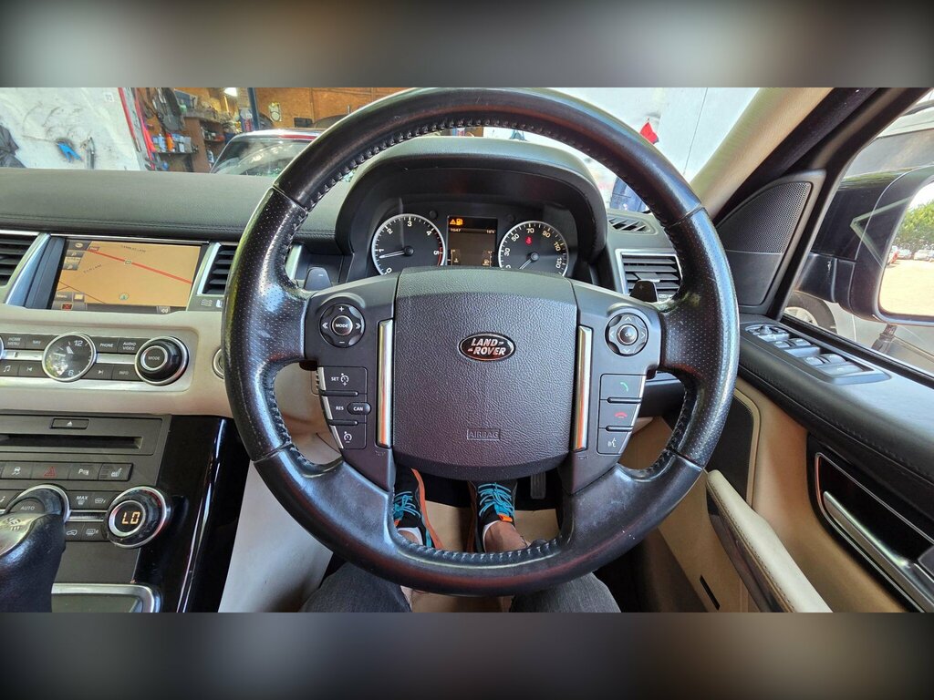 Land Rover Range Rover Sport 3.0 Tdv6 Hse Commandshift Black #50