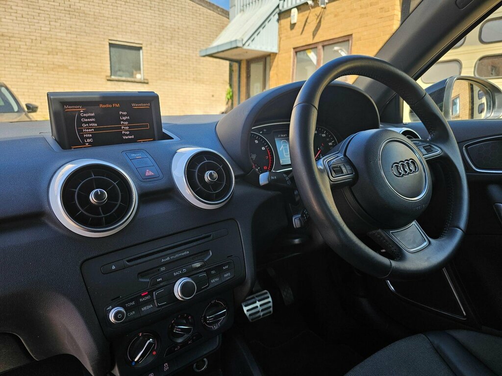 Audi A1 1.4 Tfsi Sport Sportback S Tronic Euro 5 Ss #17