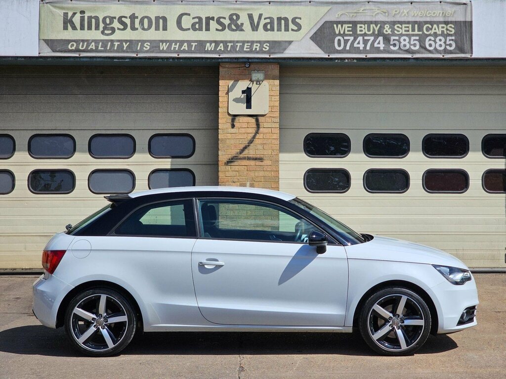 Audi A1 1.4 Tfsi Amplified Edition S Tronic Euro 5 Ss 3 White #4