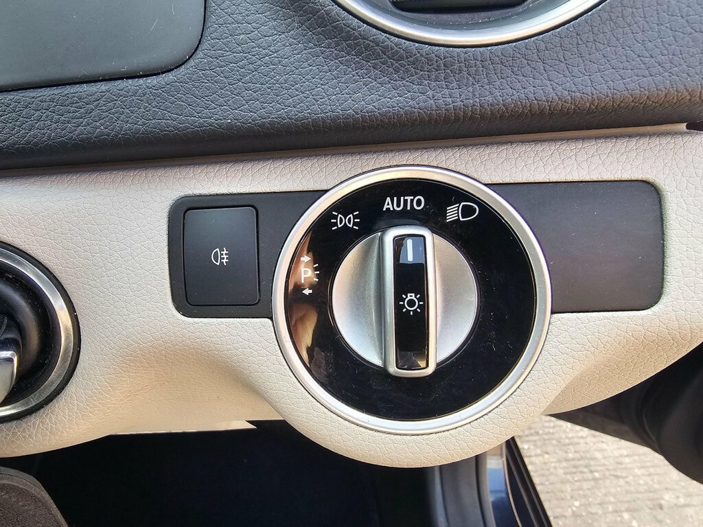 Mercedes-Benz C Class C200 Cdi Elegance #21