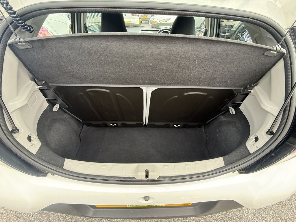 Toyota Aygo X 1.0 X-pression Vvt-i 2015 15 Grey #16