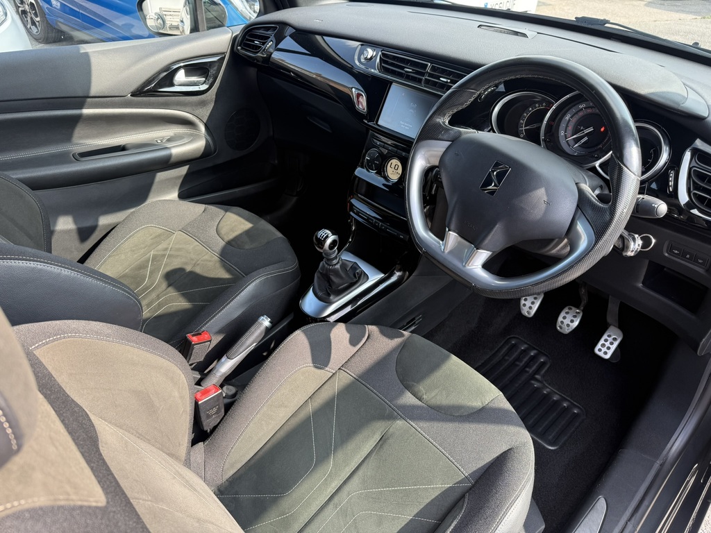 DS DS 3 Cabrio 1.2 Puretech Performance Line Cabriolet Euro 6 S Black #9