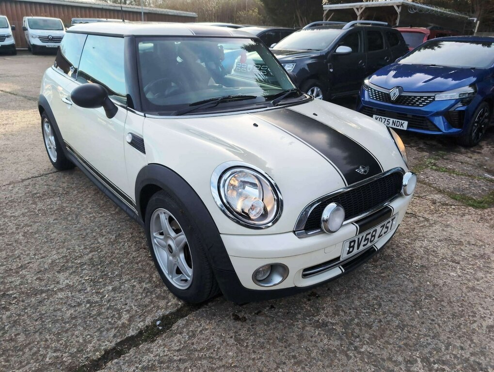 Mini Hatch 1.6 Cooper White