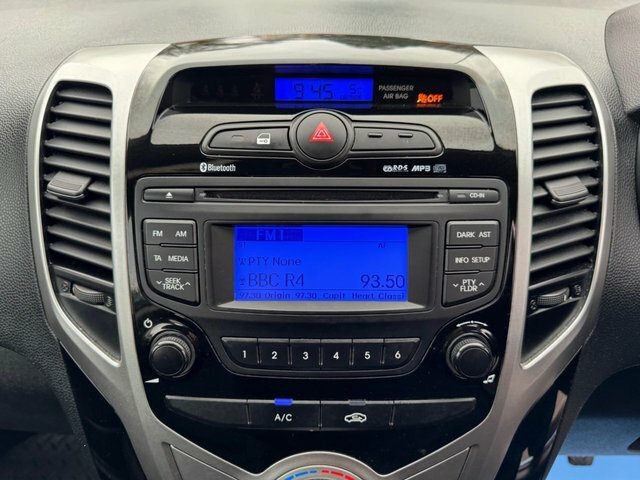 Hyundai Ix20 Hyundai Ix20 1.4 Style Hatchback Blue #18