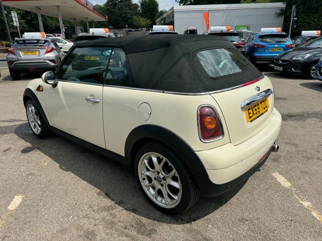 Mini Convertible 2009 1.6 Cooper Convertible Euro EX59TZC White #5