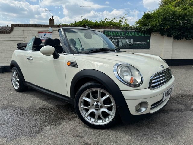 Mini Convertible 2009 1.6 Cooper Convertible Euro EX59TZC White #2