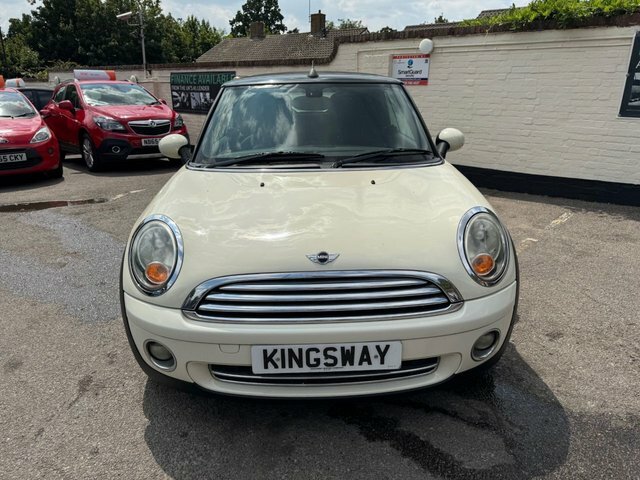 Mini Convertible 2009 1.6 Cooper Convertible Euro EX59TZC White #3