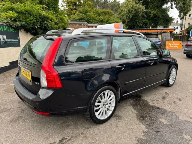 Volvo V50 2010 2.0D Gpf Se Lux Estate Euro Black #6