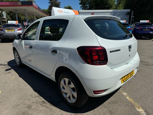 Dacia Sandero 2020 1.0 Sce Essential Hatchback White #4