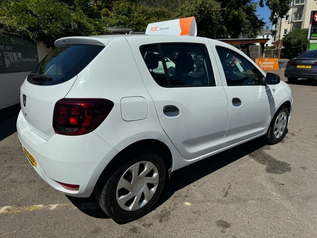 Dacia Sandero 2020 1.0 Sce Essential Hatchback White #6