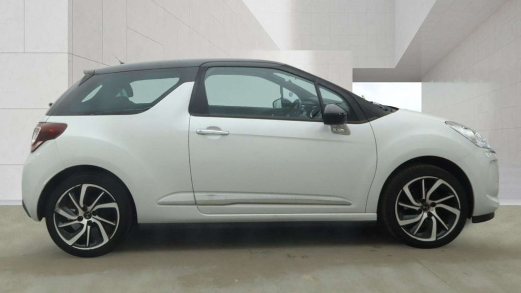 DS DS 3 1.6 Bluehdi 120 Ultra Prestige Cwvehiclemarketing White #5