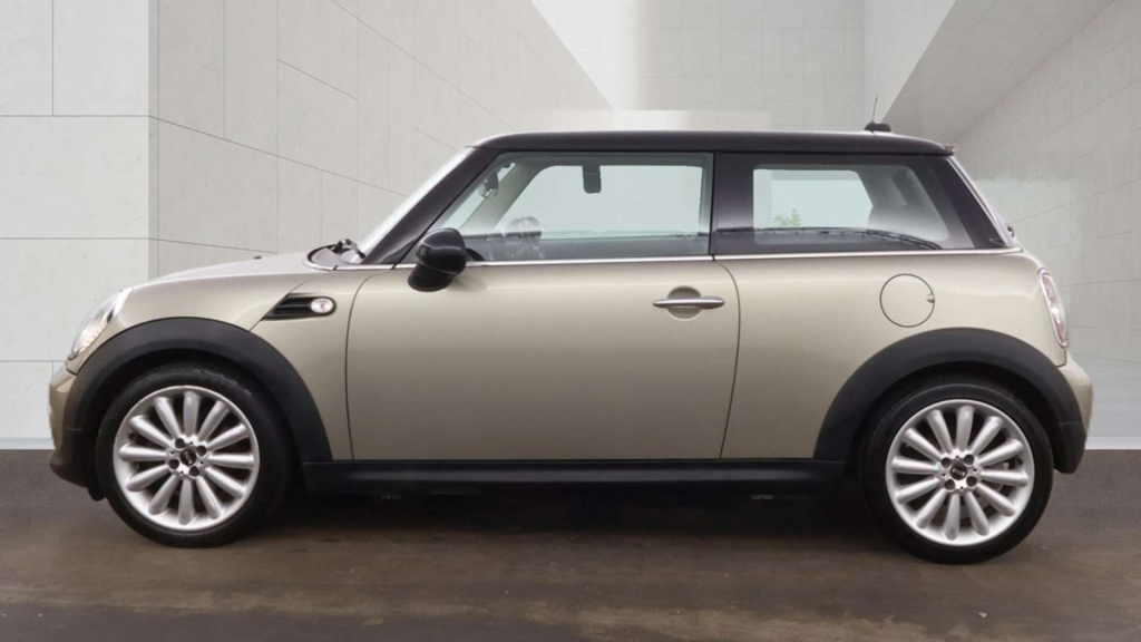 Mini Hatch 1.6 One Euro 5 Brown #6