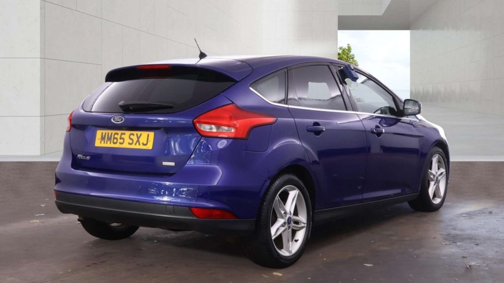 Ford Focus Titanium Blue #4