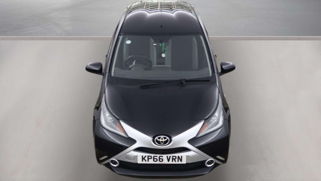 Toyota Aygo X X-pression White #7
