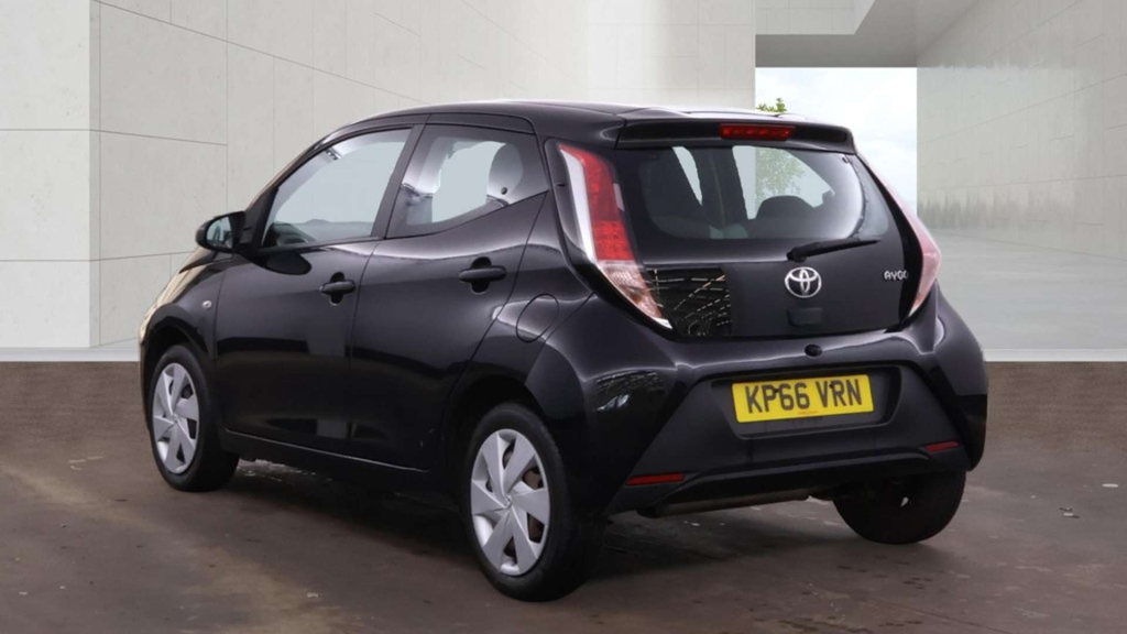 Toyota Aygo X X-play Vvt-i #3