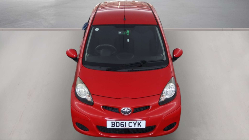Toyota Aygo White #7
