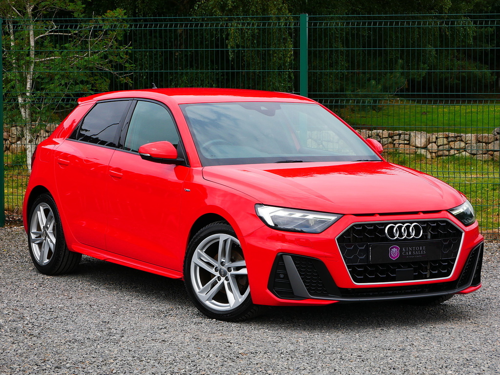 Audi A1 1.5 Tfsi 35 S Line Sportback U3375 Ulez Red