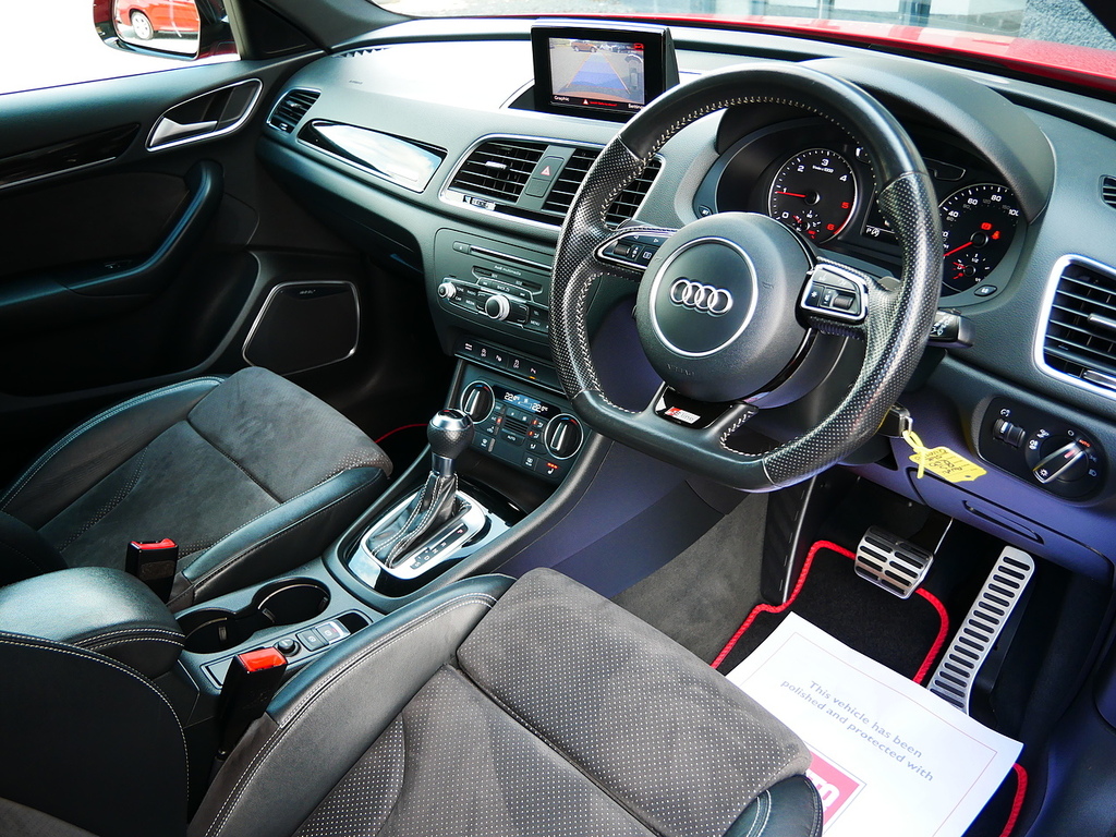 Audi Q3 Tfsi S Line Edition Black #10