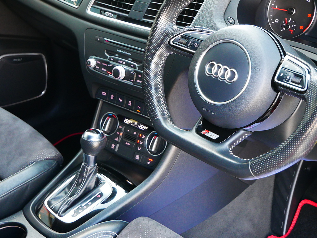 Audi Q3 Tfsi S Line Edition Black #61