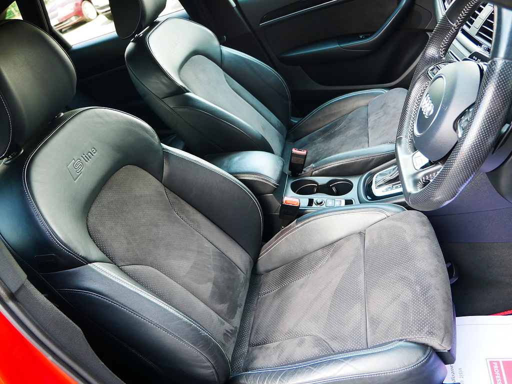 Audi Q3 Tfsi S Line Edition Black #11