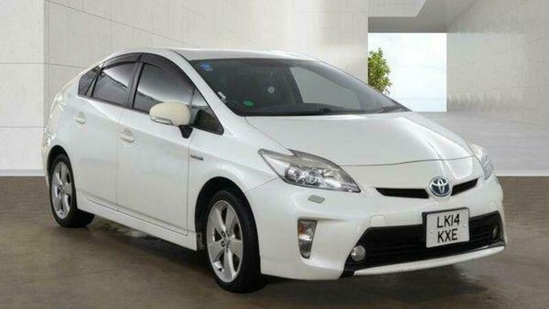 Toyota Prius 1.8 Vvti T3 White